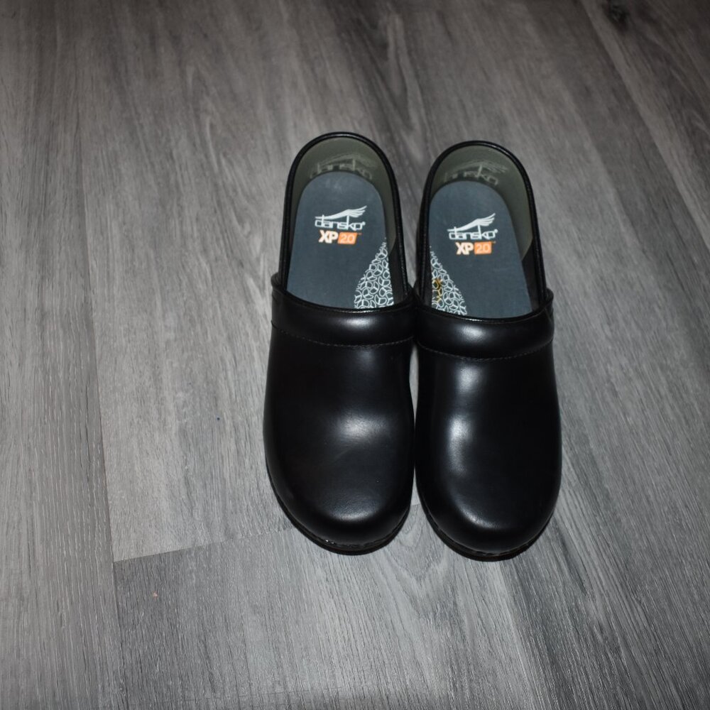 Dansko Nursing shoes size 38 NWOB